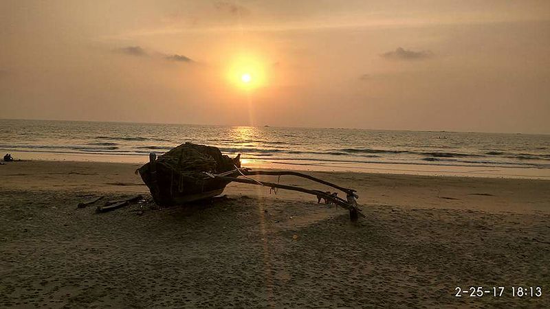 File:Sunset @ Tarkarli beach.jpg