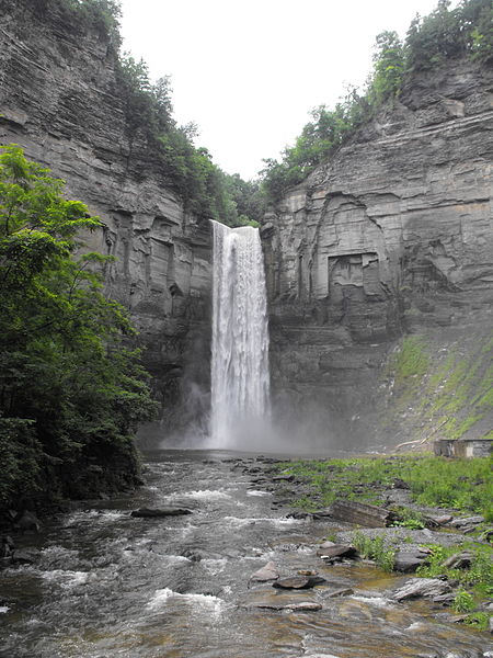 File:Taughannock Falls Ithaca.jpg