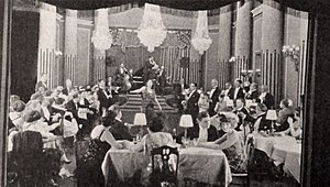 The Broadway Peacock (1922) - 2.jpg