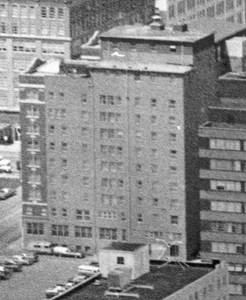 File:The Kansan Towers east side, Topeka.jpg