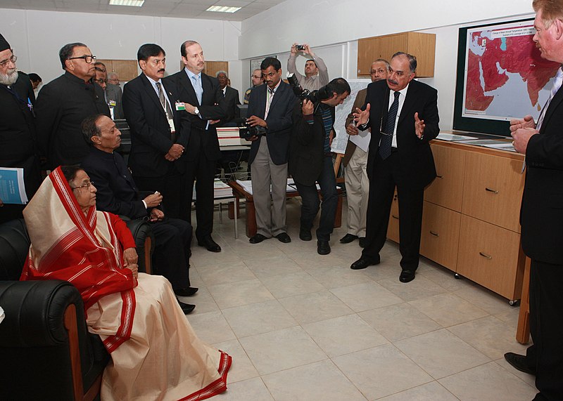 File:The President, Smt. Pratibha Devisingh Patil visited “International Centre for Agriculture Research in the Dry Area” (ICARDA), at Aleppo, Syria on November 29, 2010.jpg