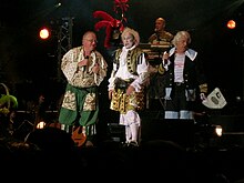 Jean Chocun, Jean-Louis Jossic et Jean-Paul Corbineau au Festival Interceltique de Lorient en 2011.