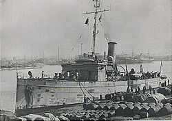 האונייה "אולואה" בנמל מרסיי, אוקטובר 1946