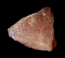 Quartz rose  ... 225px-Uncut_Rose_Quartz