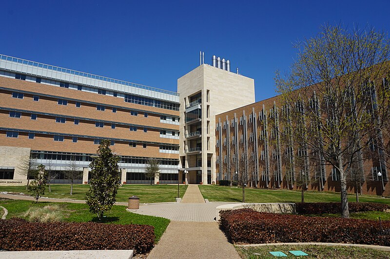 File:University of Texas at Arlington March 2021 099 (Greene Research Quad and Engineering Research Building).jpg