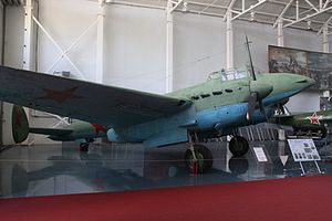 Neoznačený Petlyakov Pe.2FT (7985693559) .jpg