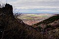 pohľad na nížinu z úpätia Rodop nad dedinou Ustina