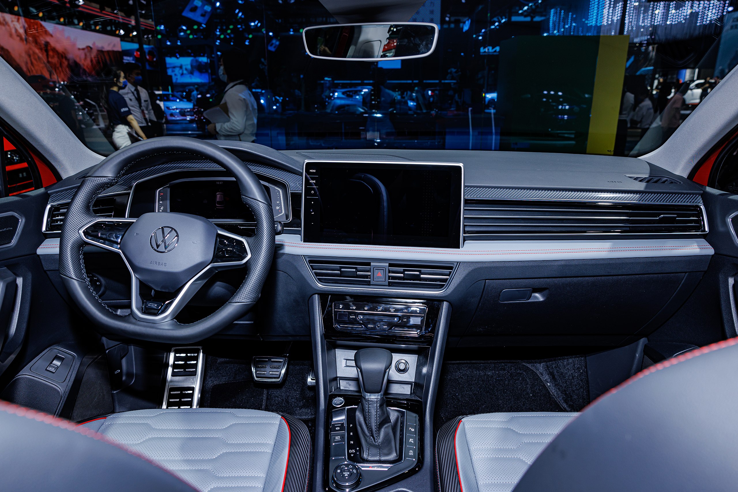 Discover the 2023 Volkswagen Tiguan Interior | Lindsay Volkswagen of Dulles