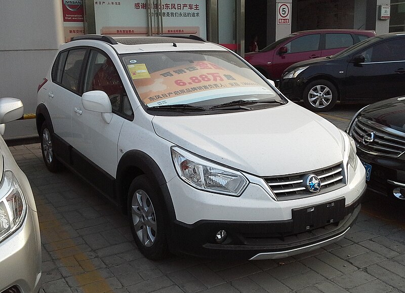 File:Venucia R50X China 2014-04-24.jpg