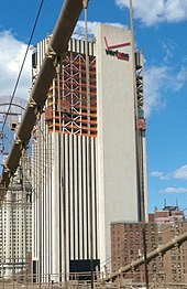 The building as seen from Brooklyn Bridge, under renovation in March 2016 Verizonnyc.jpg