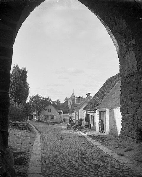 File:Visby ringmur - KMB - 16001000244064.jpg