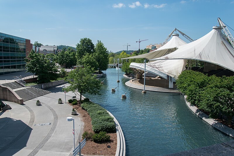 File:World's Fair Park Knoxville.jpg