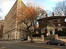 The mansion as seen from the southwest Yeshiva Ketana of Manhattan and 173 Riverside Drive, 89th Street, Upper West Side, Manhattan, New York.jpg