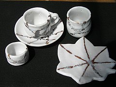 Plato para pastas en un juego de té: Yukishino (雪志野). Toki (Gifu) Japón.
