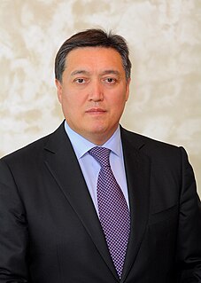 Askar Mamin Kazakh statesman