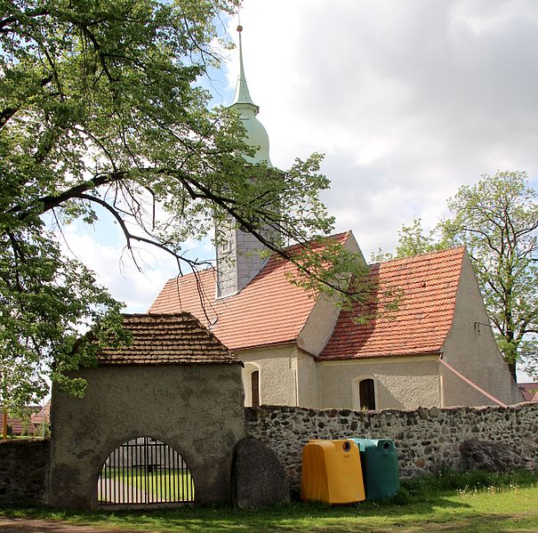 File:2012-05 Białogórze 09.jpg