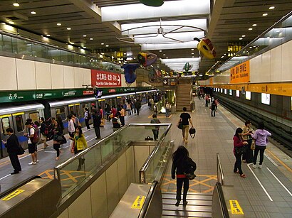 20121115 B2 platform in Guting Station, Taipei Metro 台北捷運古亭站B2月台.jpg