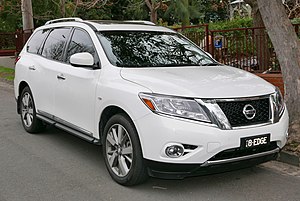 2014 Nissan Pathfinder (R52 MY14) Ti 4WD wagon (2015-07-09) 02.jpg