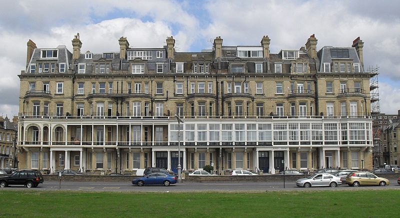 File:8–14 King's Gardens, Hove (NHLE Code 1187568) (August 2010).jpg