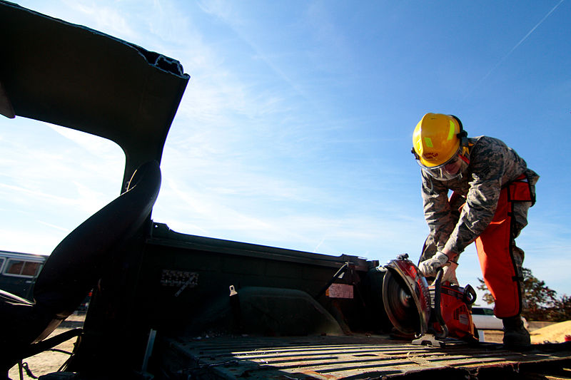 File:Aircraft recovery team trains with reclamation equipment 141108-Z-NI803-196.jpg