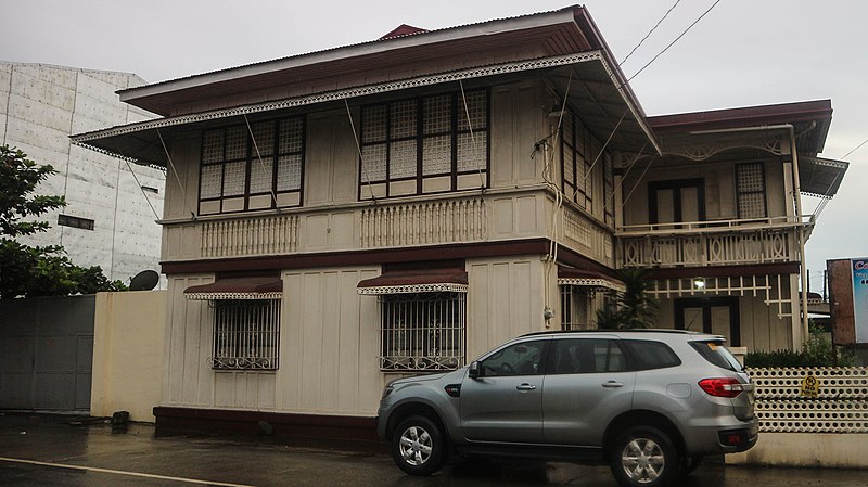 File:Ancestral House in Alaminos City Pangasinan.jpg