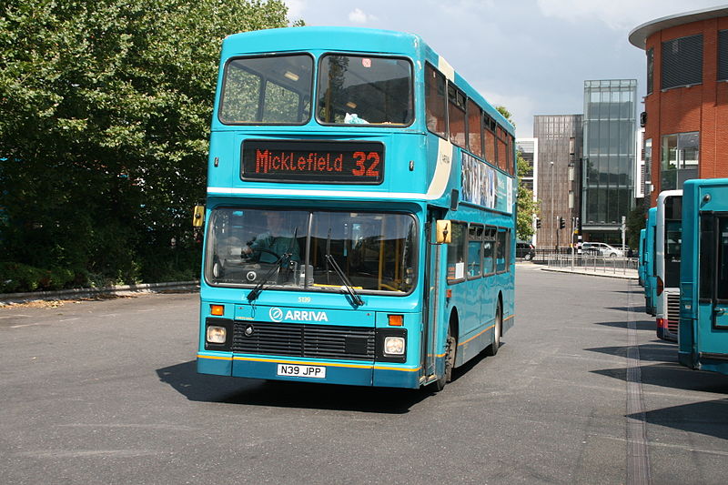 File:Au Morandarte Flickr Arriva Shires 5139 on Route 32, High Wycombe Bus Station (15050843252).jpg