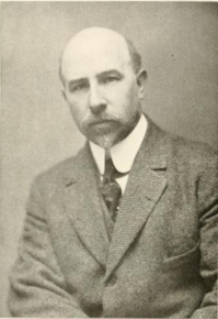 The monument was designed by sculptor Henry Augustus Lukeman (pictured c. 1914). Augustus Lukeman, circa 1914.png