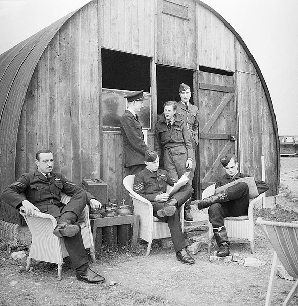 File:Australian pilots of No. 452 Squadron relax outside their dispersal hut at Kirton-in-Lindsey, 18 June 1941. CH2883.jpg