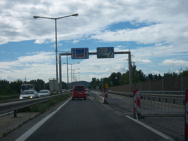 File:B37 Krems-Mitte 1.JPG