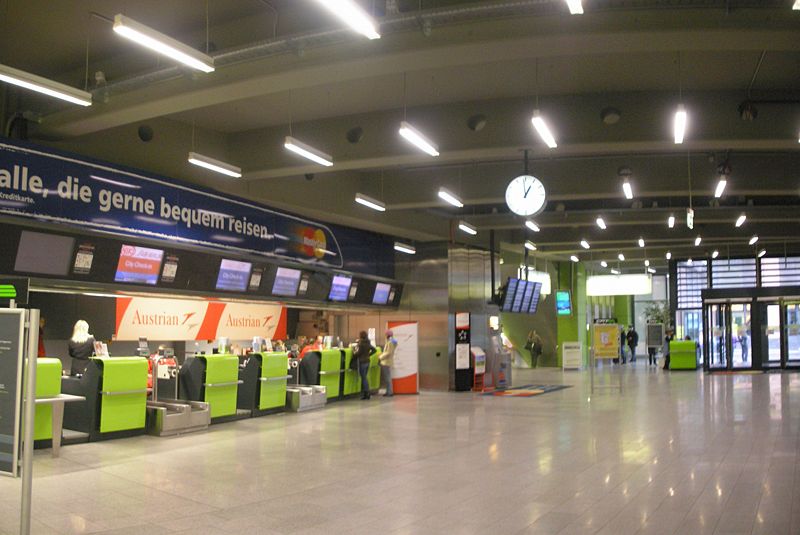 File:Bahnhof Wien Mitte 2007.jpg