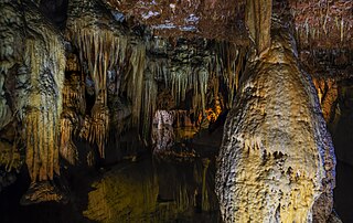 Cave jewelry in the Jama Baredine