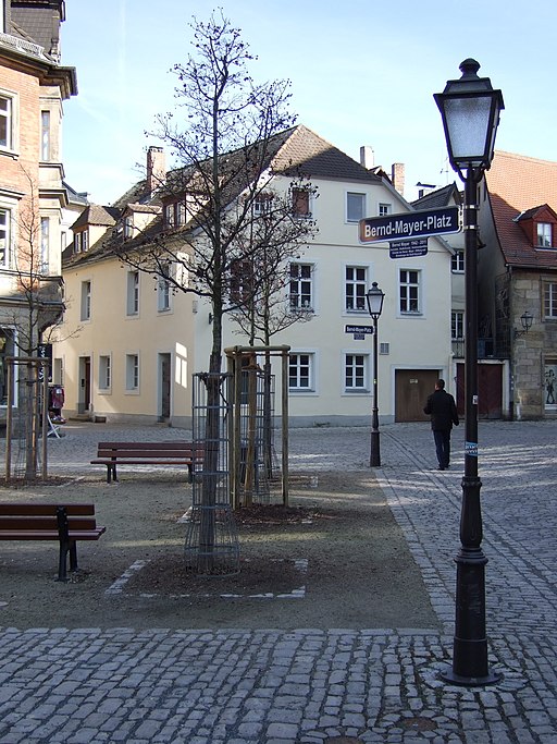 Bernd-Mayer-Platz Bayreuth DSCF7054