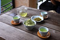Trà xanh Boseong, kem trà xanh và trà xanh yanggaeng (thạch đậu đỏ)