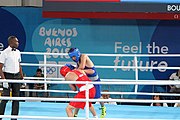 Deutsch: Boxen bei den Olympischen Jugendspielen 2018 Tag 12, 18. Oktober 2018 - Finale im Leichten Weltergewicht Jungen – Ilia Popov (Russland, rot) schlägt Talgat Shaiken (Kasachstan, blau) 4-1; Ringrichter ist James Beckles (Trinidad und Tobago). English: Boxing at the 2018 Summer Youth Olympics on 18 October 2018 – Final Light Welterweight Boys Bout - Ilia Popov (Rusia, rojo) supera a Talgat Shaiken (Kazajstán, azul) 4-1; Referee is James Beckles (Trinidad and Tobago). Español: Boxeo en los Juegos Olímpicos Juveniles de Verano de 2018 en 18 de octubre de 2018 - Chicos de peso welter ligero final: Ilia Popov (Uzbekistán, roja) le gana a Talgat Shaiken (Egipto, azul) 4-1; El árbitro es James Beckles (Trinidad y Tobago).