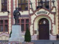 The Town Center and statue of Lajos Kossuth