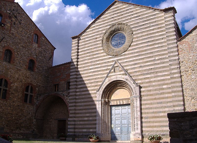 File:CHIESA DI S. FRANCESCO - LUCIGNANO (Arezzo).jpg