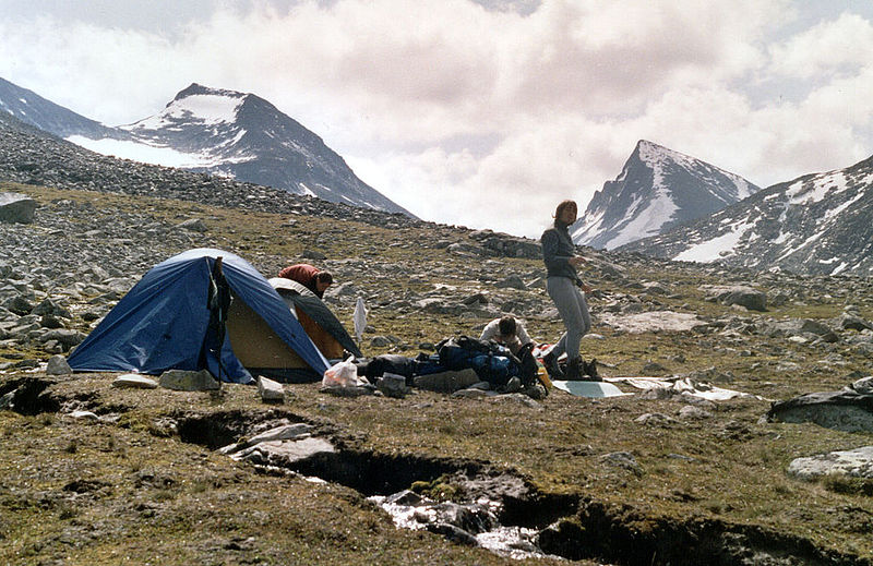 File:Camping in Jotunheimen - panoramio.jpg