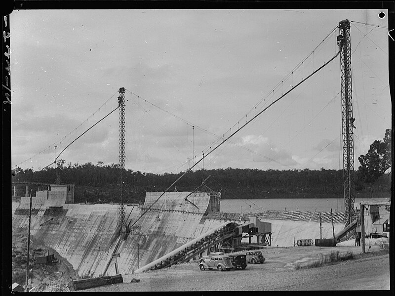 File:Canning Dam, construction of dam wall, 1939.jpg