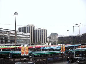 Cardiff Central Bus Station Bulan April 2009.JPG