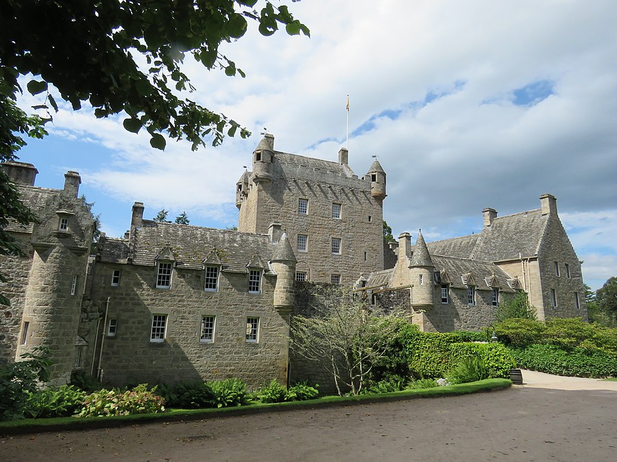 Cawdor Castle page banner