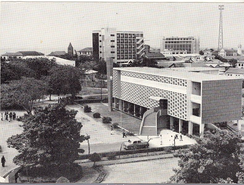 File:CentralLibraryAccra.jpg