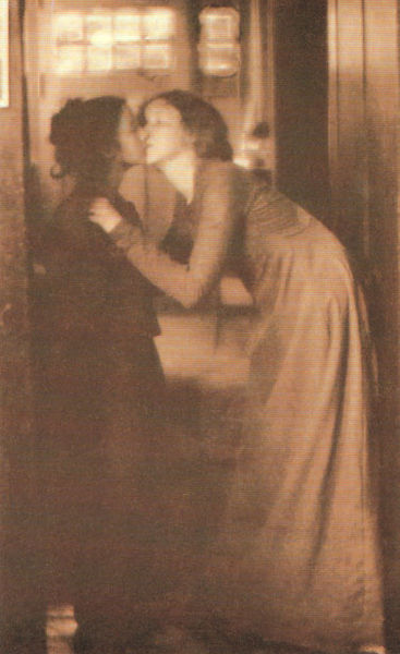 File:Clarence H White-The Kiss.jpg