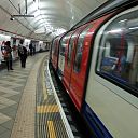 ☎∈ A Central Line platform at Bank Underground station, London, showing the gap between the train and the platform (edge delineated by the solid white line).