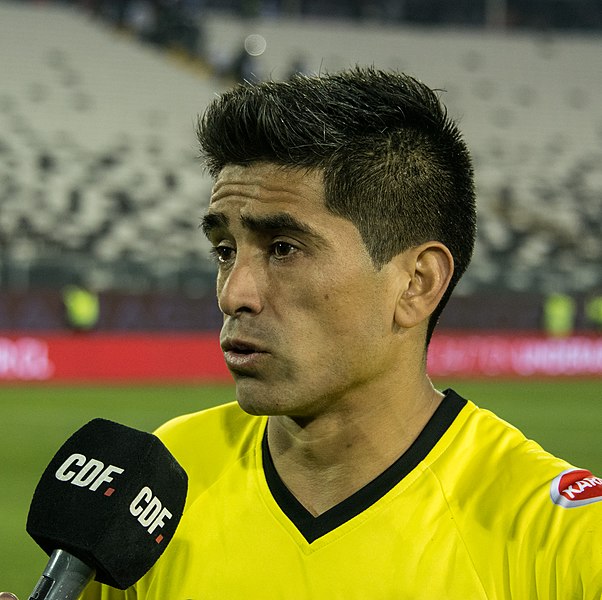 File:Colo Colo - San Luis, 2018-08-12 - Braulio Leal - 01.jpg