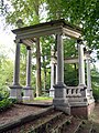 This is an image of rijksmonument number 511685 Colonnade in Cantonspark, a park in Baarn.
