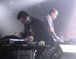 Skupina The Crystal Method v marci 2009