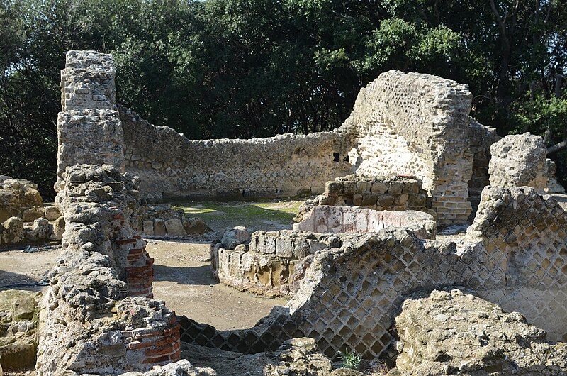 File:Cumae Temple of Jupiter back AvL.JPG