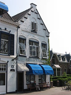 De Delftse Pauw Dutch pottery factory