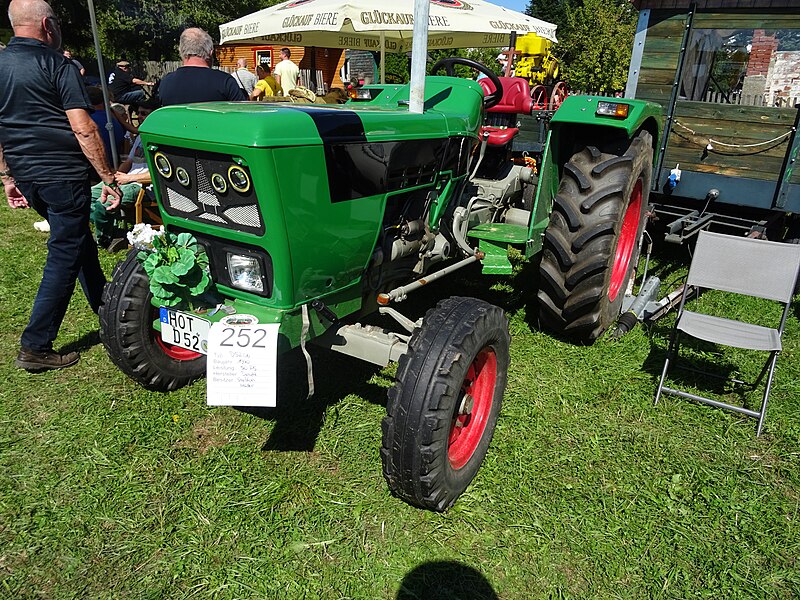 File:Deutz D5206,.jpg