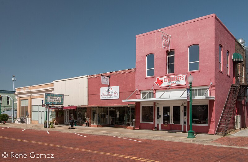 File:Downtown Mineola 5 (1 of 1).jpg